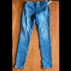 WOMEN’S OLD NAVY ROCKSTAR JEGGINGS